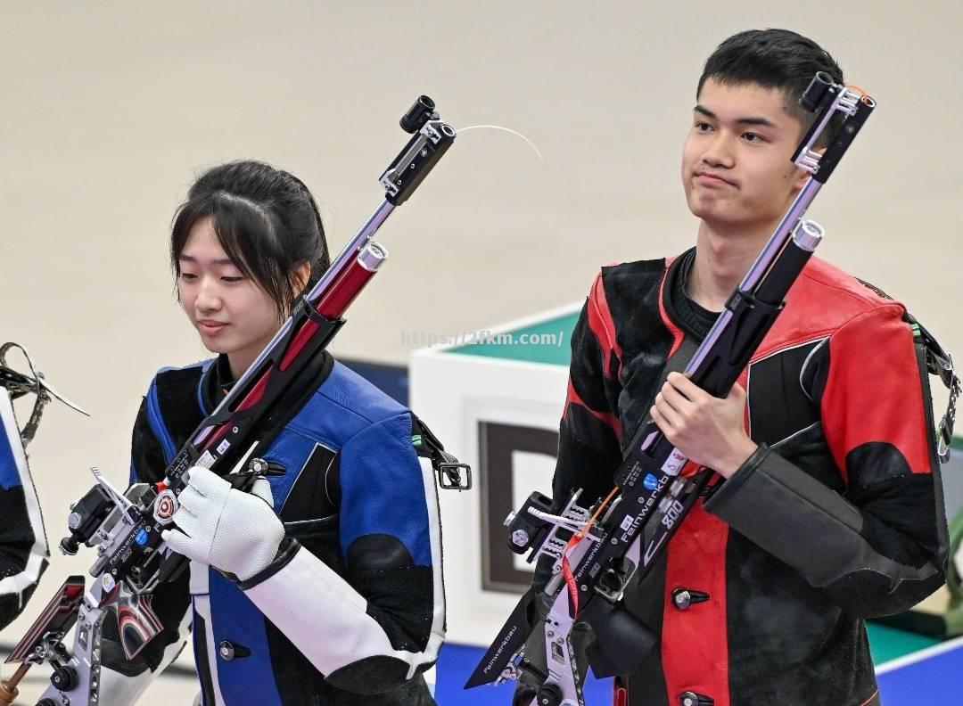 射击女子空气步枪决赛：韩国选手夺冠